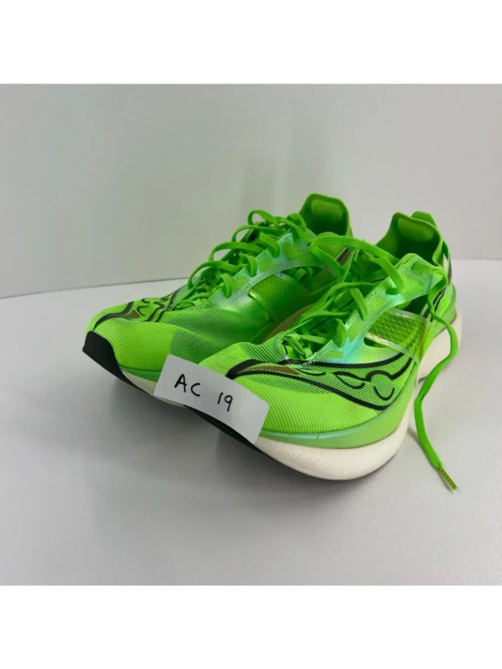 Saucony Endorphin Elite Running Sneakers Men US 11 Low Top S20768-30 Slime Green